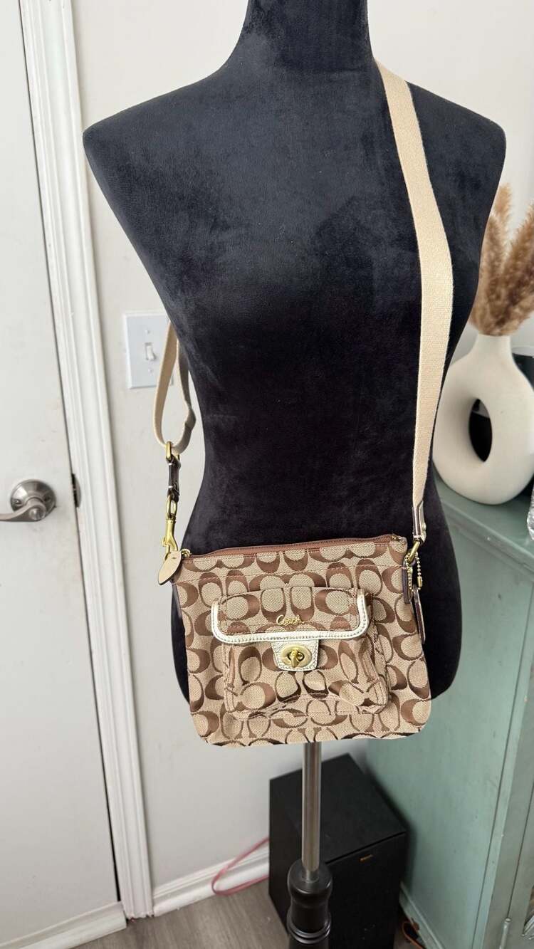 Coach Signature C Jacquard Swingpack Crossbody Bag with Turnlock Pocket